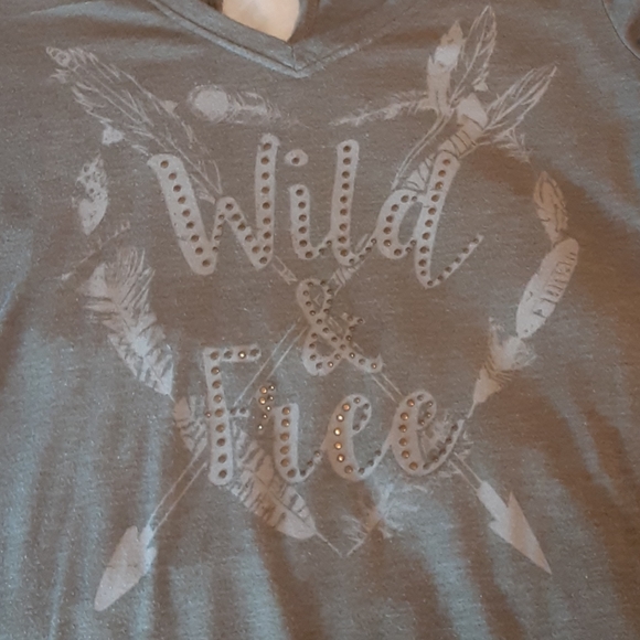 Maurices Wild and Free V-neck T-shirt - Picture 2 of 3